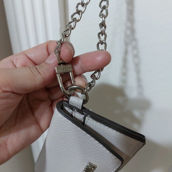 Steve Madden Clip On Pouches Keychain Handbag Mini Bags Wallet Mirror Inside - Picture 5 of 8
